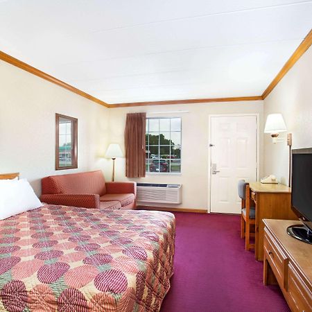 Days Inn By Wyndham Auburn Extérieur photo